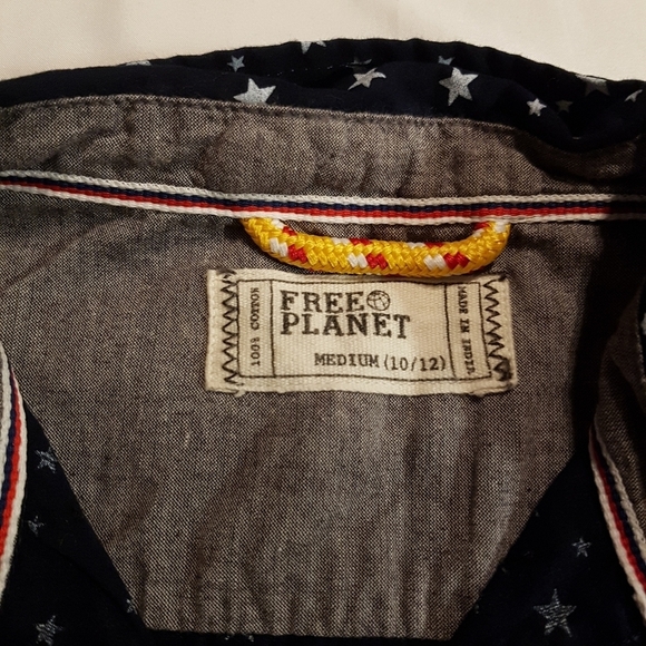 Free Planet boys size Medium or 10/12 button down short sleeves - Picture 3 of 5